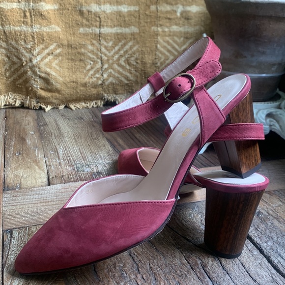 Anthropologie Cleo B Maroon Pointed Heels - Picture 2 of 8